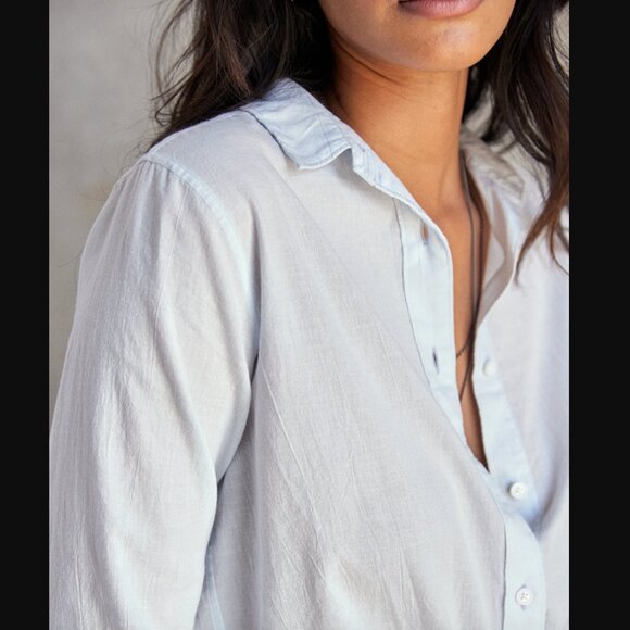 Outerknown Windrift Shirt in Clear Day | Size M - Picture 5 of 8